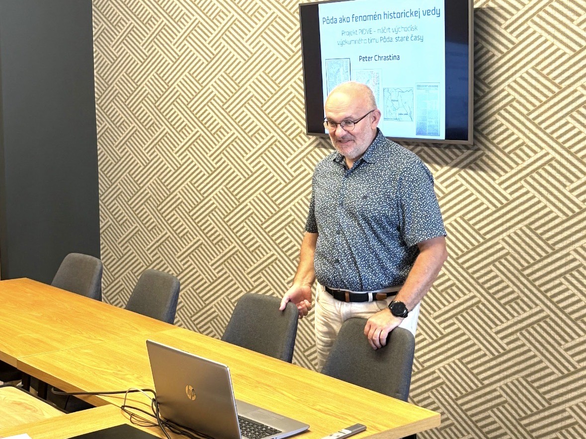 Uskutočnil sa interaktívny workshop „Pôda ako fenomén historickej vedy“