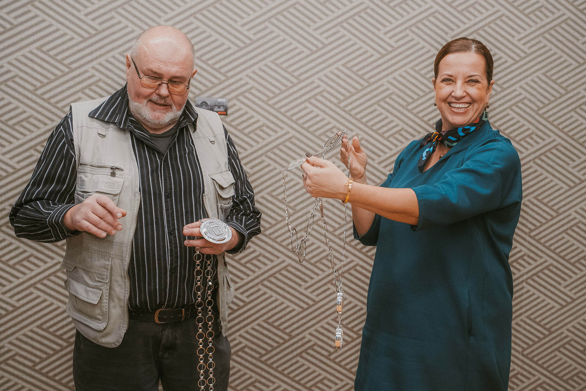 UCM introduces new academic insignia: combining tradition, identity and artistic craft