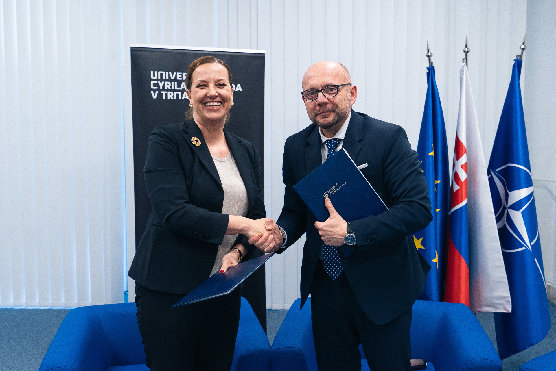 UCM podpísala zmluvu o spolupráci s Ministerstvom obrany SR