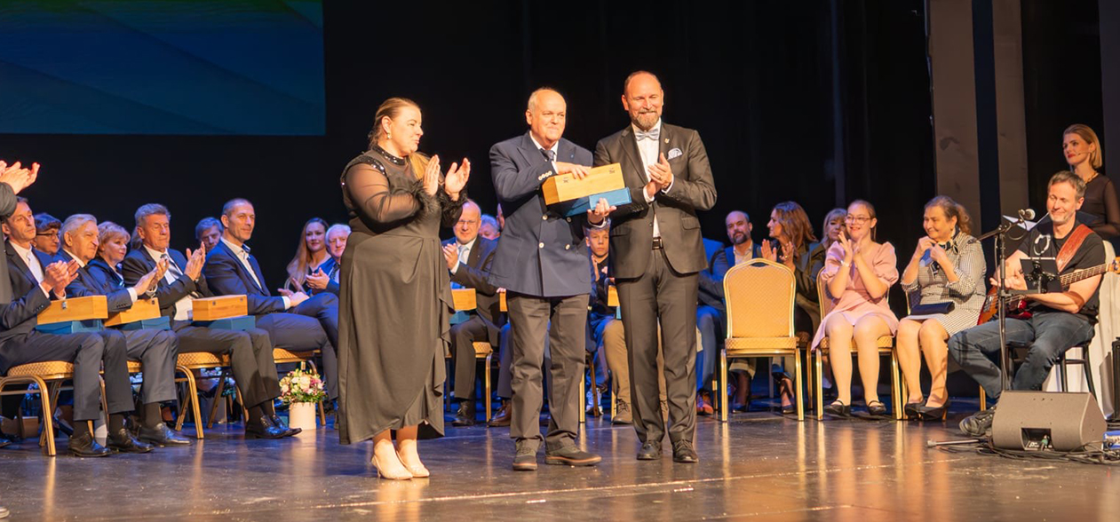 Article Header Image