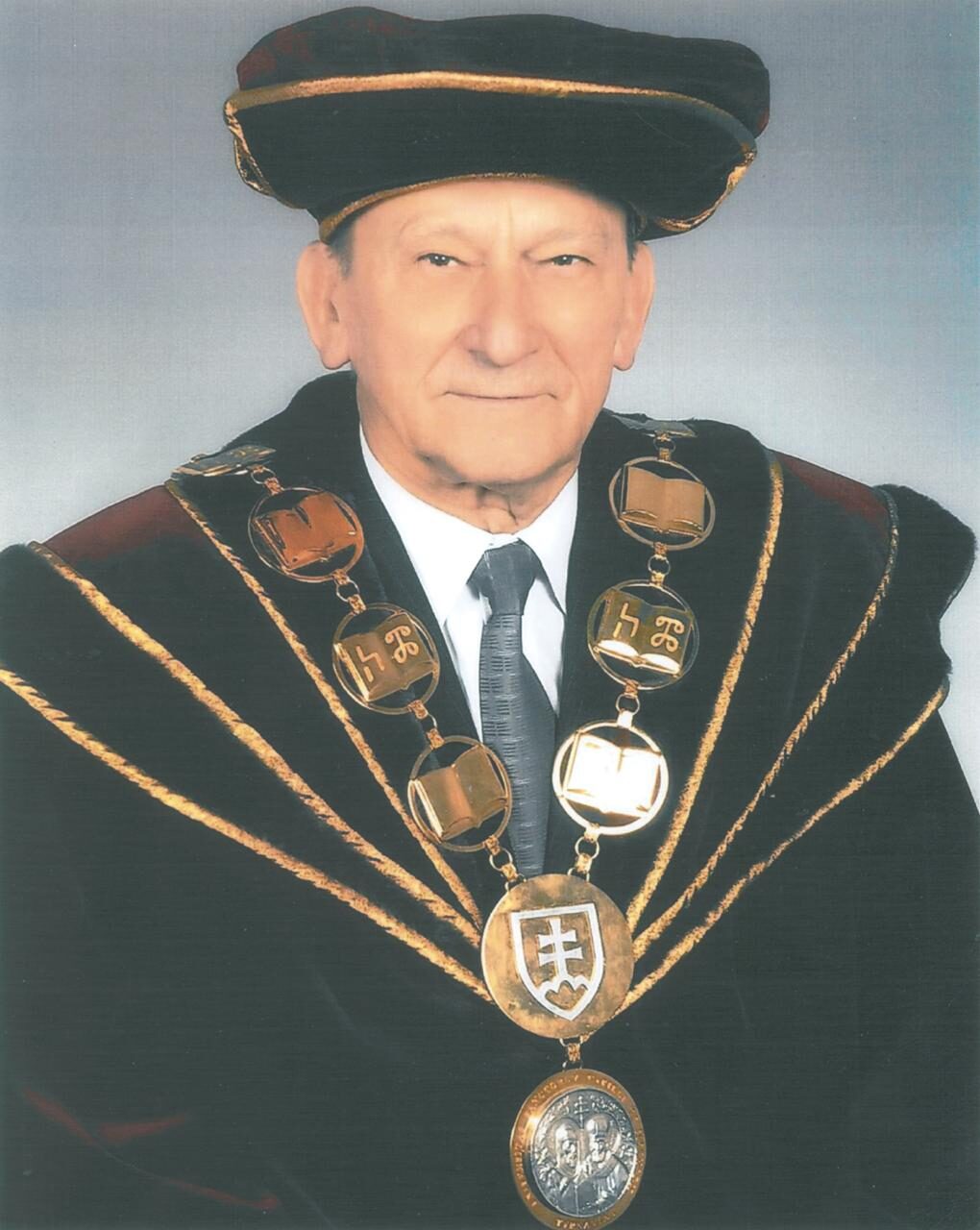 prof Čižmárik